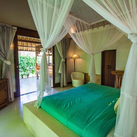 Blind Dog Inn Sanur  Exterior photo