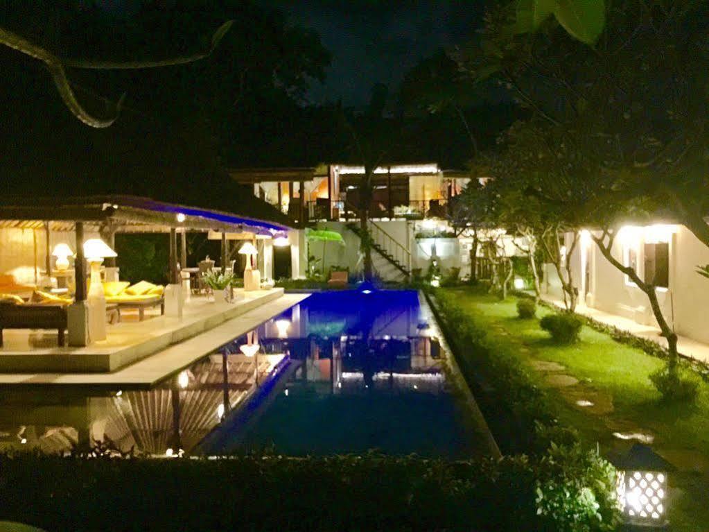Blind Dog Inn Sanur  Exterior photo